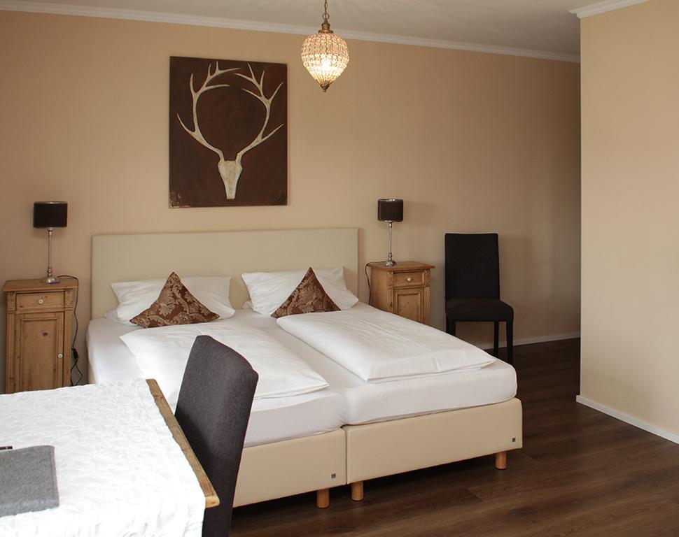 Hotel Zur Sonne Римстинг Экстерьер фото