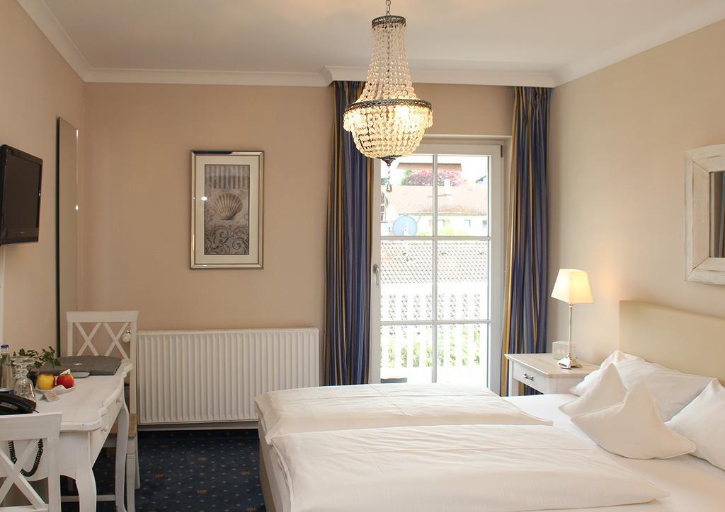 Hotel Zur Sonne Римстинг Экстерьер фото